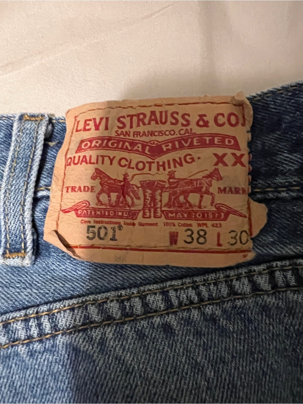 Levi's Straight Fit Men's Jeans in Blue Denim